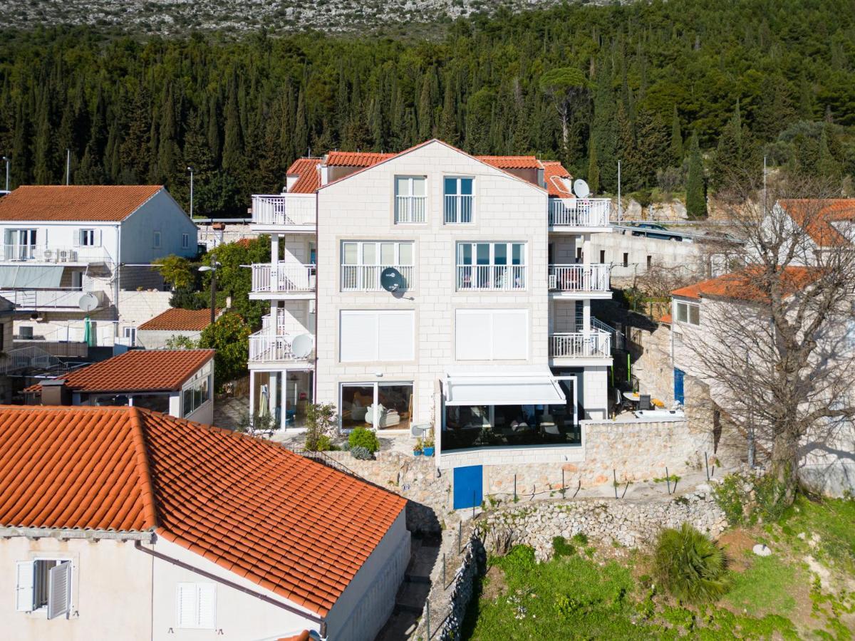 Insula Luxury